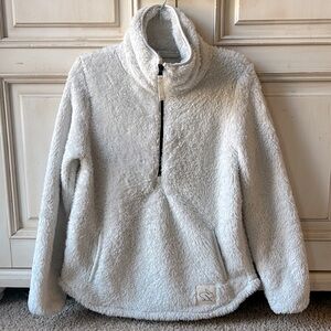 rabbit Women’s pullover fleece